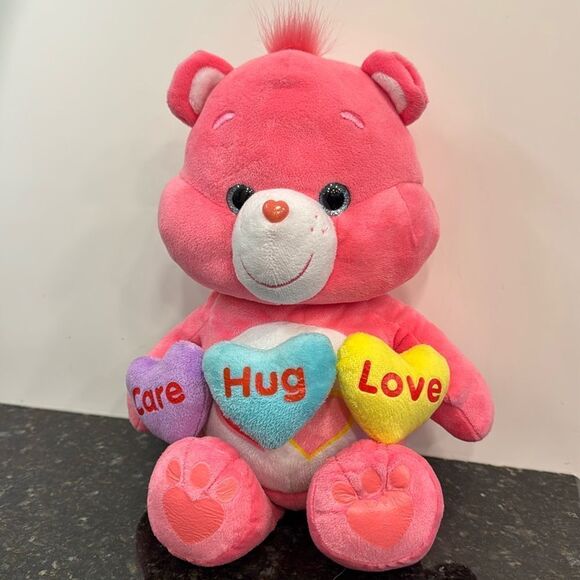 Care Bear Love A Lot With 3 Valentine Hearts 2019 - Picture 1 of 9